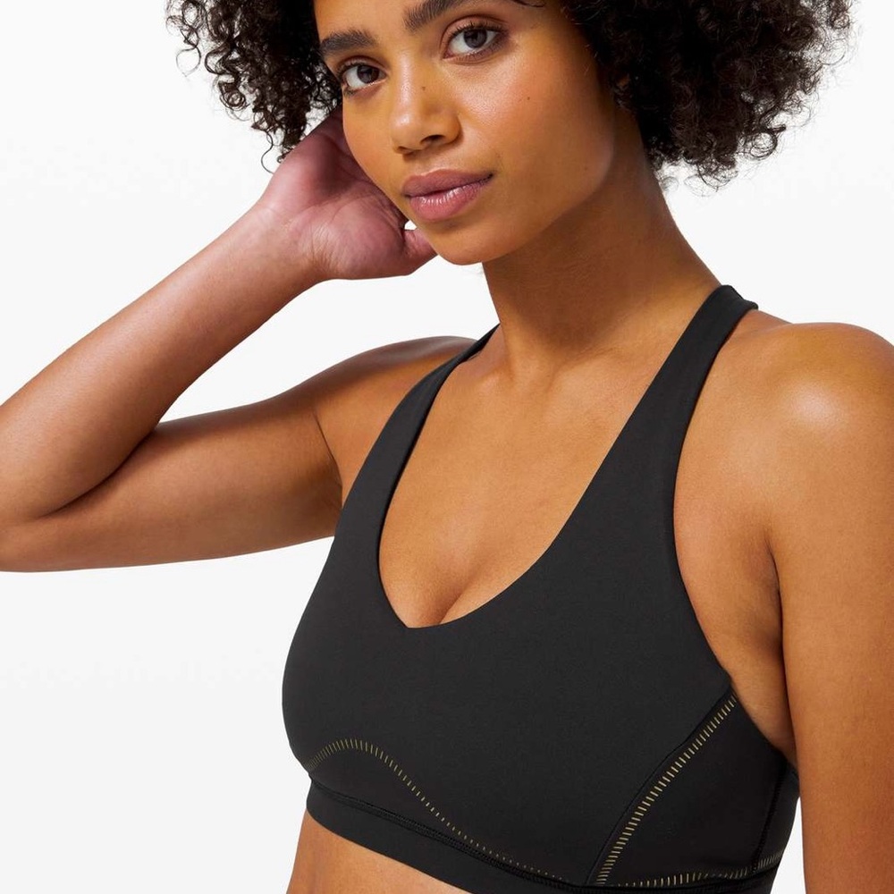 Lululemon Arise Bra Light Support, C/D Cup in Black. EUC. The Shine. Size 6 - Picture 10 of 14